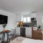 Modern Stylish & Barcelona