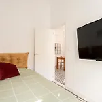 Modern Stylish & Lägenhet