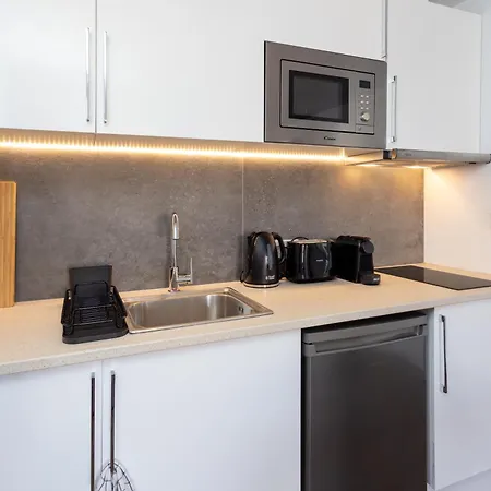 Apartment Modern Stylish & *