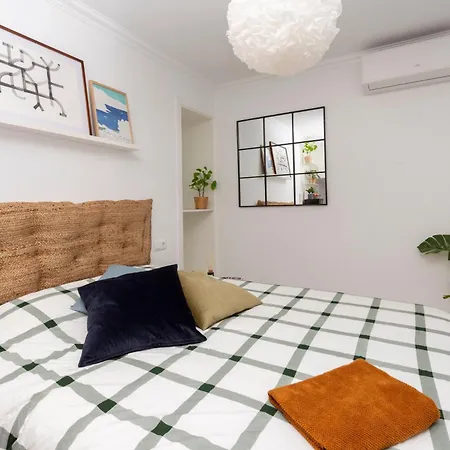 Apartment Modern Stylish & *